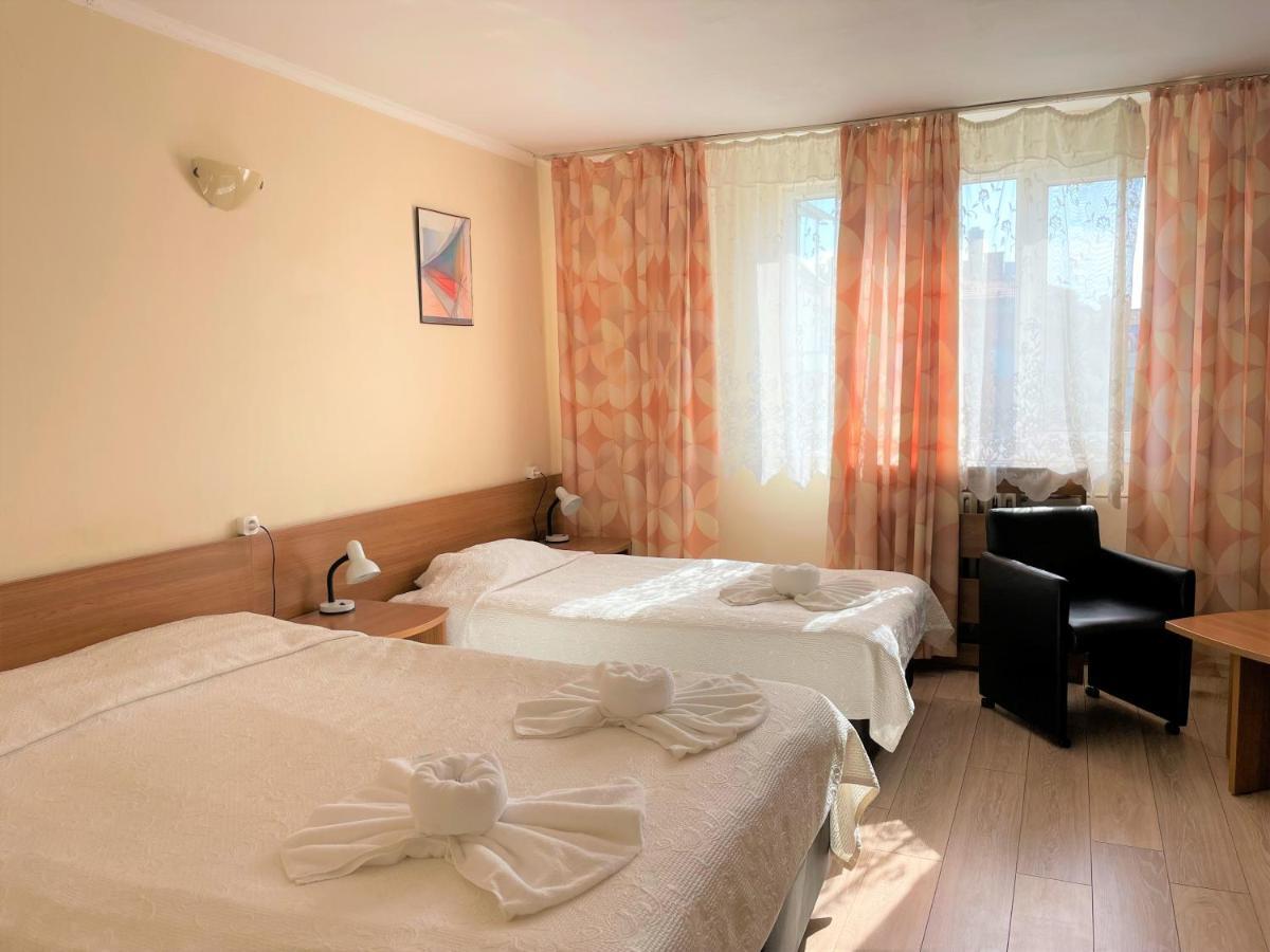 Family Hotel Central Burgas Luaran gambar