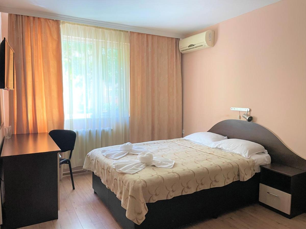 Family Hotel Central Burgas Luaran gambar
