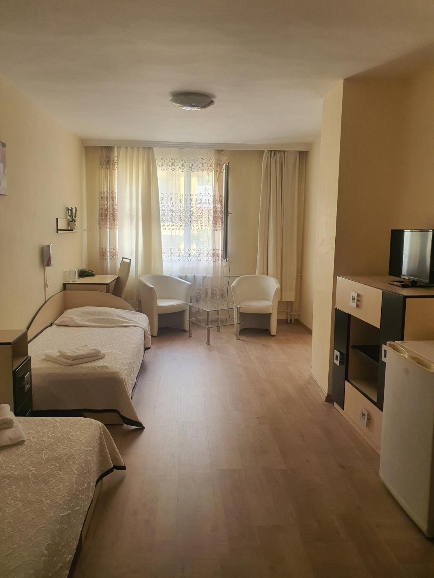 Family Hotel Central Burgas Luaran gambar