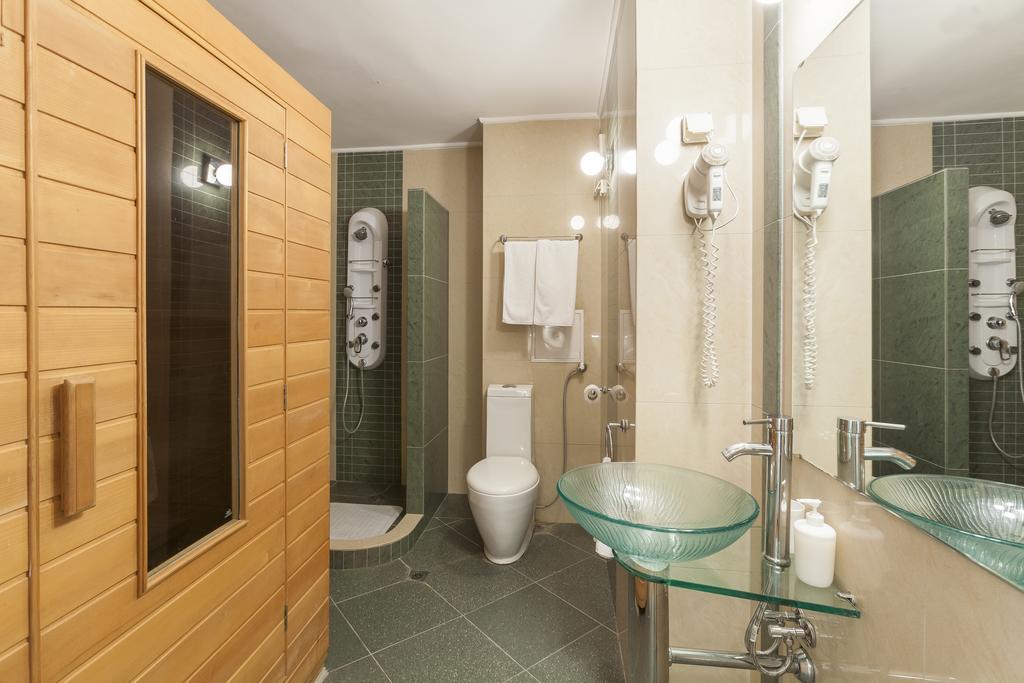 Family Hotel Central Burgas Bilik gambar